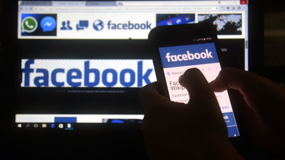 مراقبة منشورات وسائل التواصل الاجتماعي أم حرية التعبير.. أيهما الحل؟