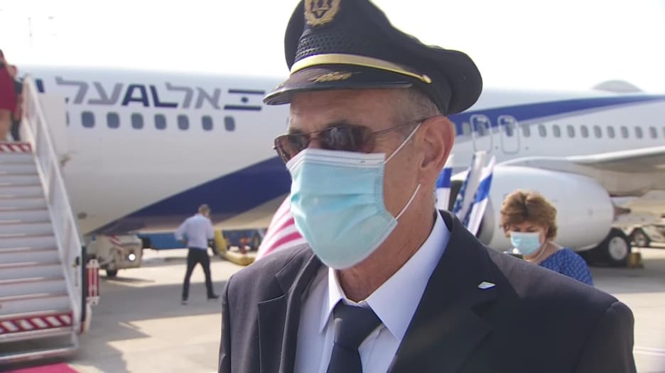 قائد الطائرة المتجهة من إسرائيل إلى الإمارات: أكثر رحلاتي إثارة
