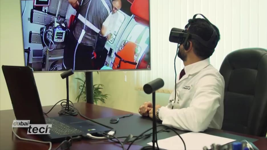 في دبي.. الواقع الافتراضي يسمح للأطباء بتشخيص المرضى عن بعد