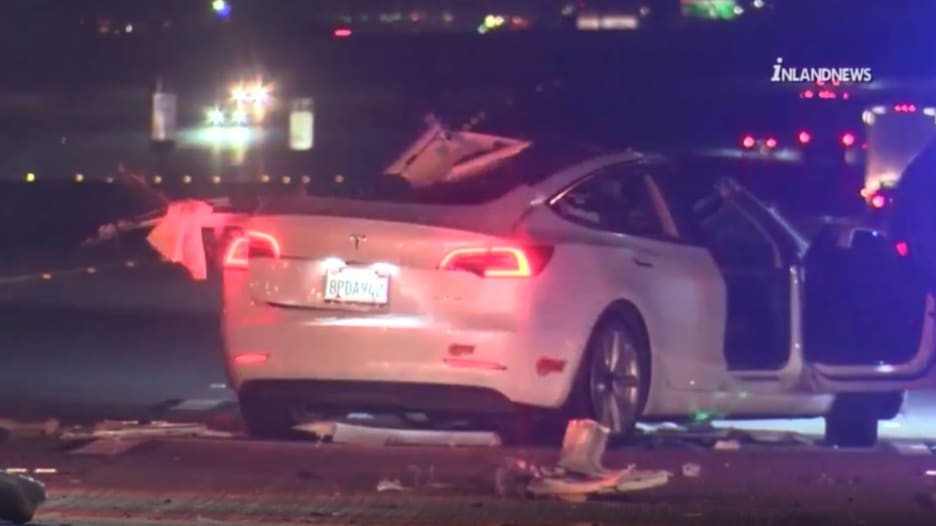 حوادث تسلا المميتة.. هل تكنولوجيا القيادة الذاتية آمنة؟