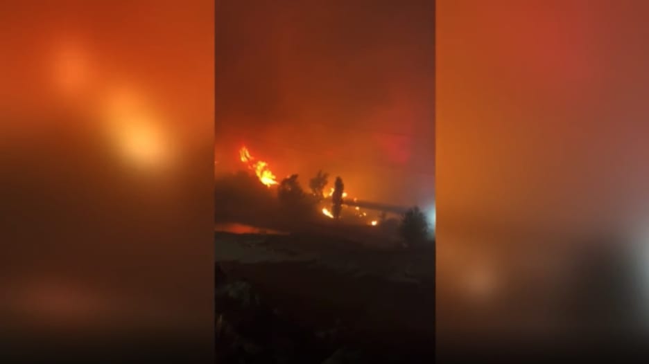 فيديو يظهر اندلاع الحرائق حول محطة حرارية تحتوي خزانات هيدروجين في تركيا