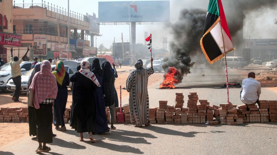 السودان على مفترق طرق.. والتجربة الديمقراطية باتت على المحك