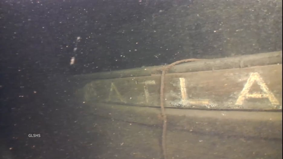 شاهد سفينة غارقة منذ 130 سنة عُثر عليها في قعر بحيرة.. كيف تبدو الآن؟
