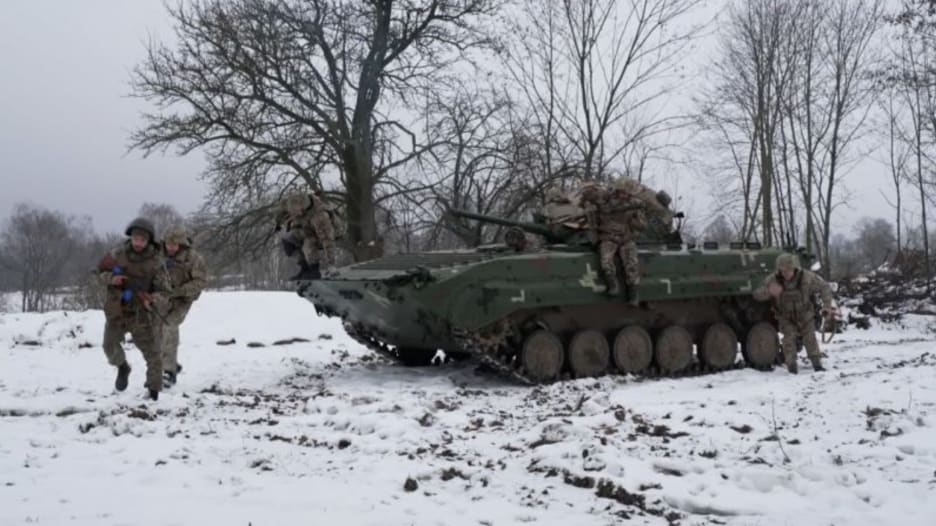 قلق متزايد وتدريبات قتالية.. وزير الدفاع الأوكراني: نستعد لغزو روسي محتمل من بيلاروسيا