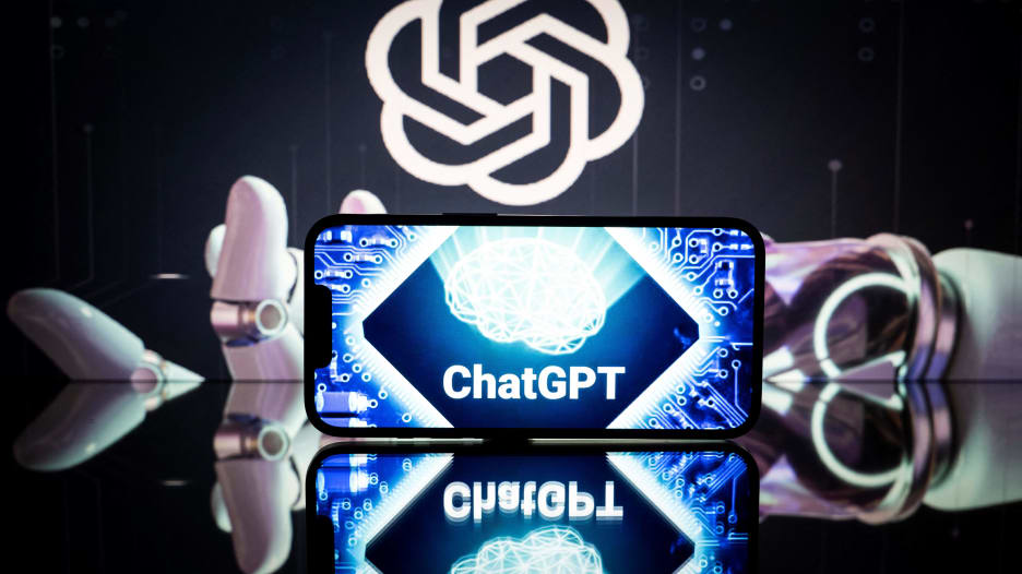 ما الذي يميز ChatGPT عن غيره؟ ولماذا أثارت هذه التقنية مخاوف البعض؟