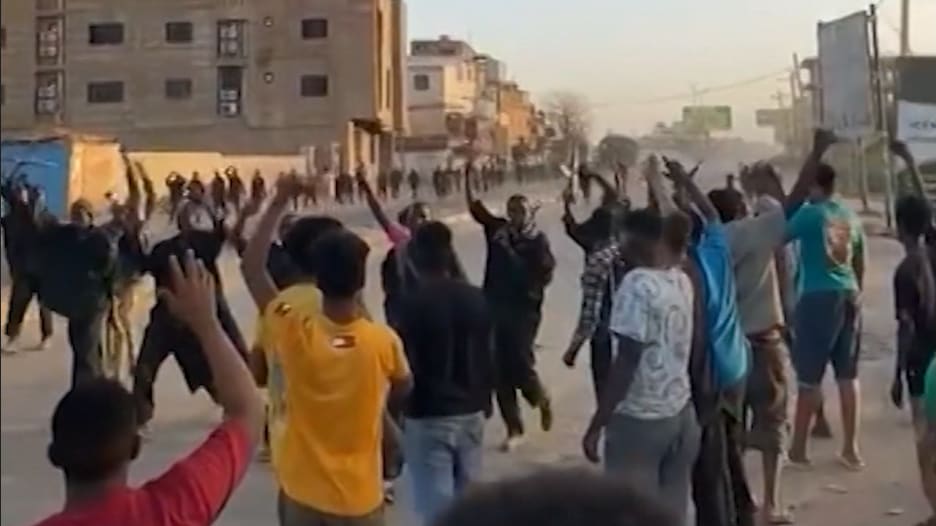 وفاة مواطن أمريكي في السودان مع استمرار الاشتباكات