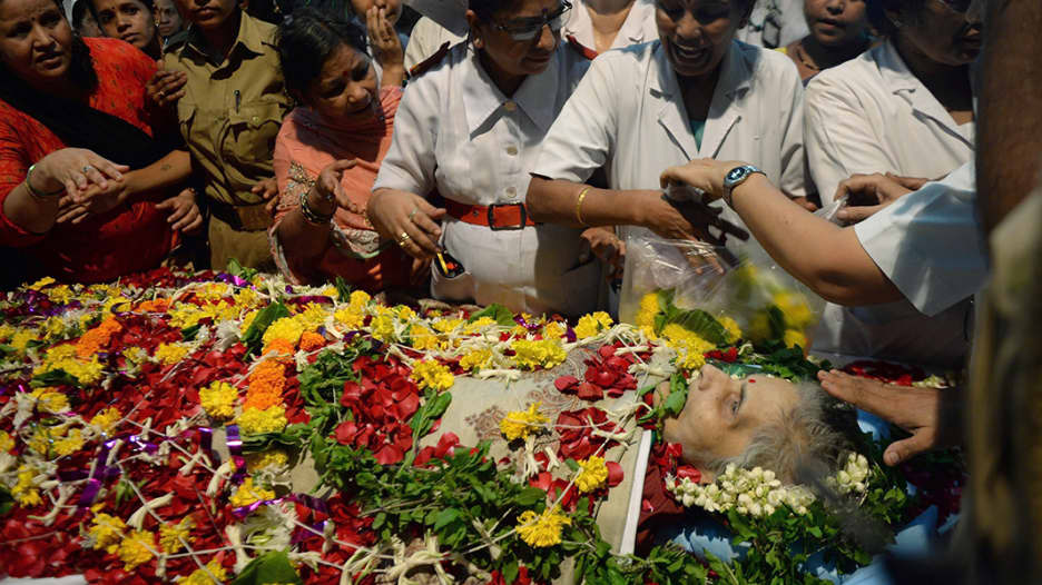 وفاة هندية بعد غيبوبة دامت 42 سنة دخلتها إثر اعتداء جنسي
