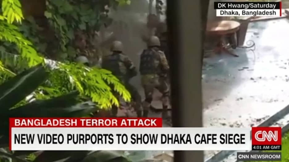 فيديو جديد يزعم أنه يظهر الحصار والهجوم الذي استهدف مطعماً في بنغلادش