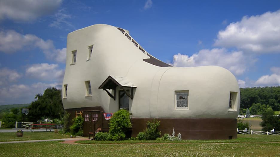 لن تصدّق التصاميم الغريبة لهذه المنازل!