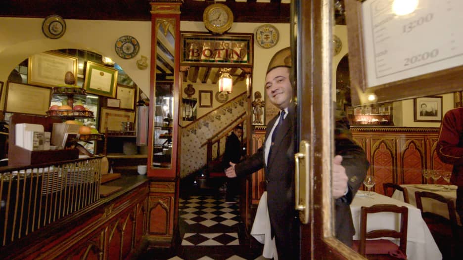 ادخل معنا إلى أقدم مطعم في العالم..عمره 293 عاماً