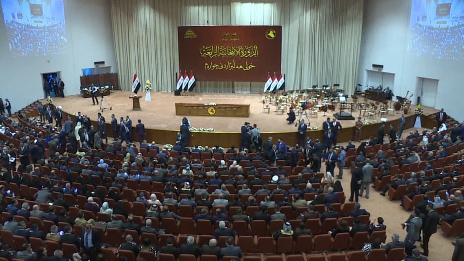 البرلمان العراقي يعقد جلساته لأول مرة منذ انتخابات مايو