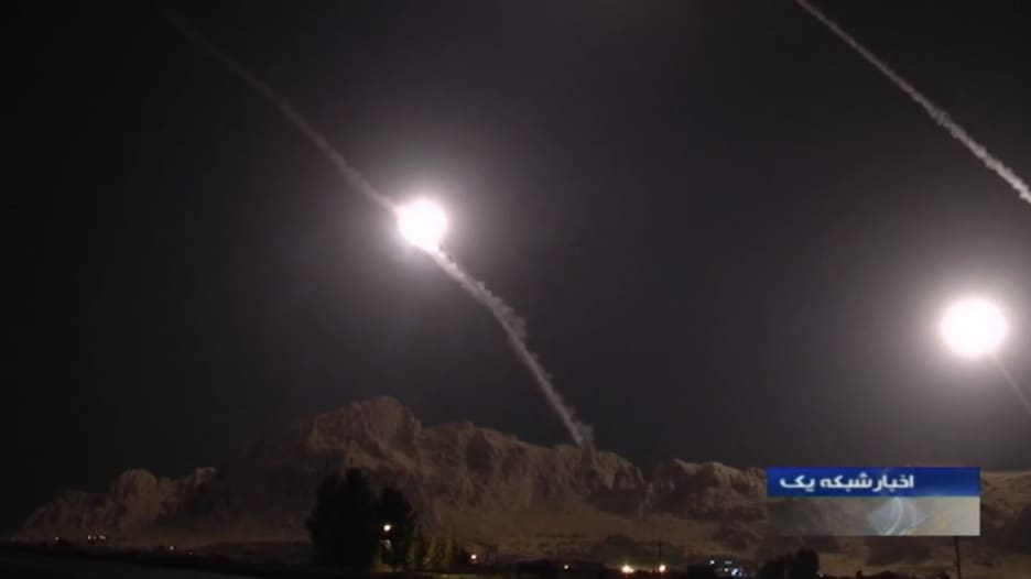 لحظة تنفيذ إيران هجوم صاروخي ضد معاقل داعش