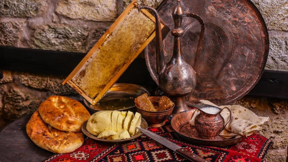 في هذا المتحف الأذربيجاني.. تجربة طعام من القرن التاسع عشر