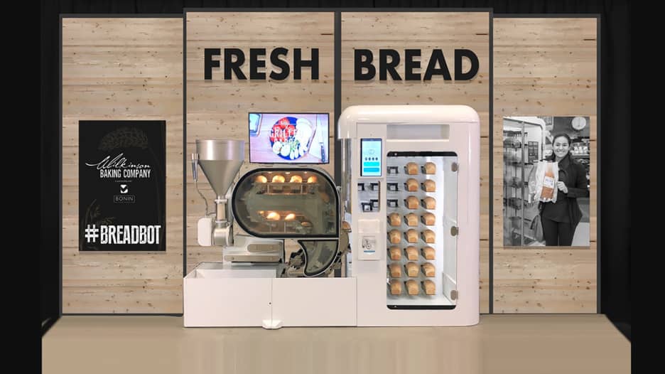 هذه هي آلة البيع التي تخبز الخبز بنفسها