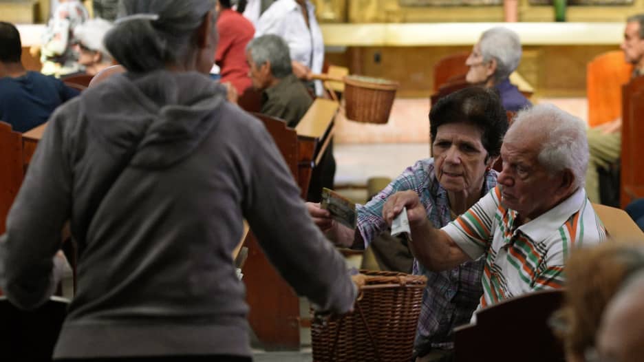 هل يستطيع اقتصاد فنزويلا تحمل المصاعب السياسية؟