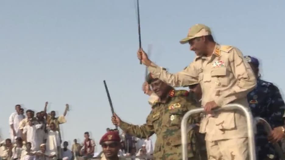 سجل مشوه وأفعال تخالف الأقوال.. من يحكم السودان؟