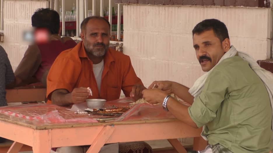 اكتشف "المخبازه" أشهر المأكولات الشعبية في عدن
