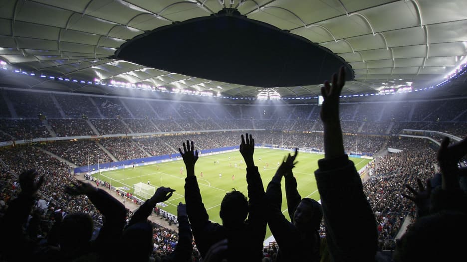 هل يعيد فيروس كورونا متعة كرة القدم "الحقيقية"؟