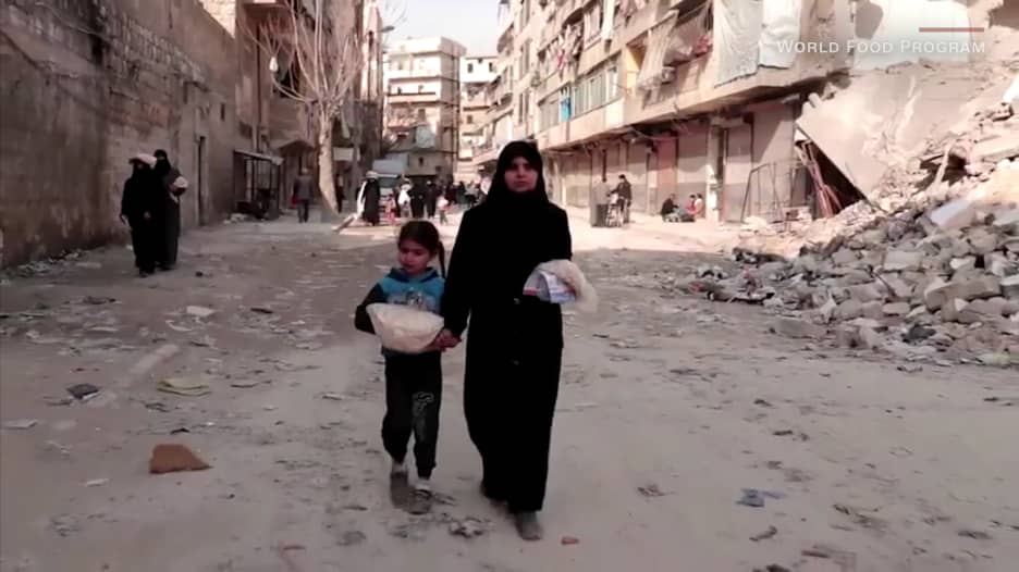 شاهد كيف يساعد برنامج الأغذية العالمي في حد انتشار كورونا في سوريا