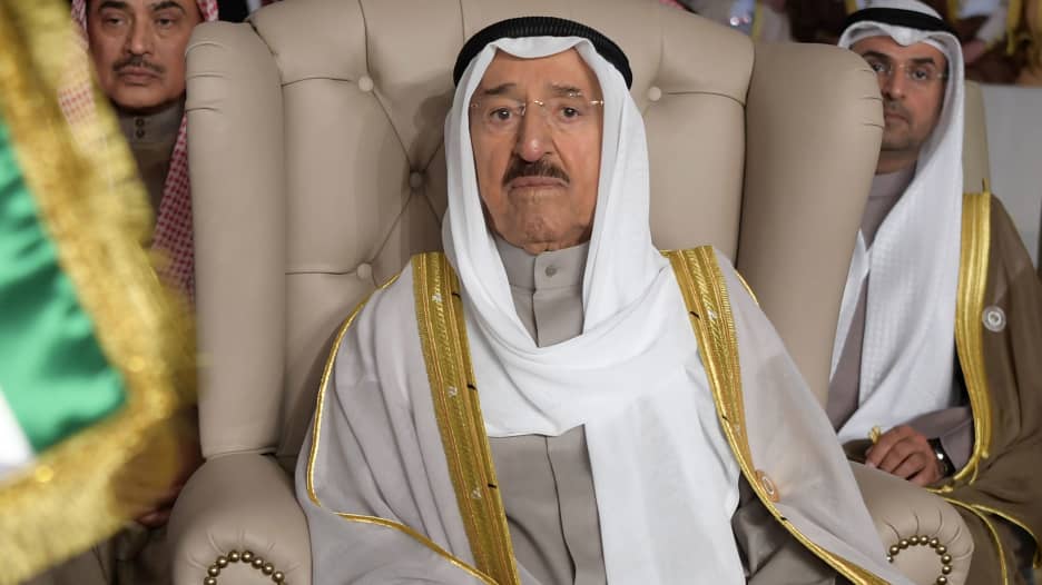 وفاة أمير الكويت.. هكذا كانت ردود فعل بعض قادة الخليج والعرب