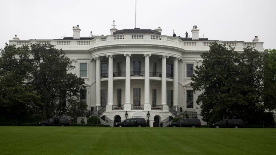 مراسلة CNN ترصد الحالة المزاجية داخل الجناح الغربي في البيت الأبيض