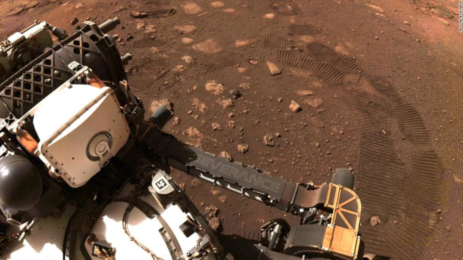 مشاهد جديدة مذهلة من المريخ.. هذا ما رصدته مركبة ناسا على الكوكب الأحمر