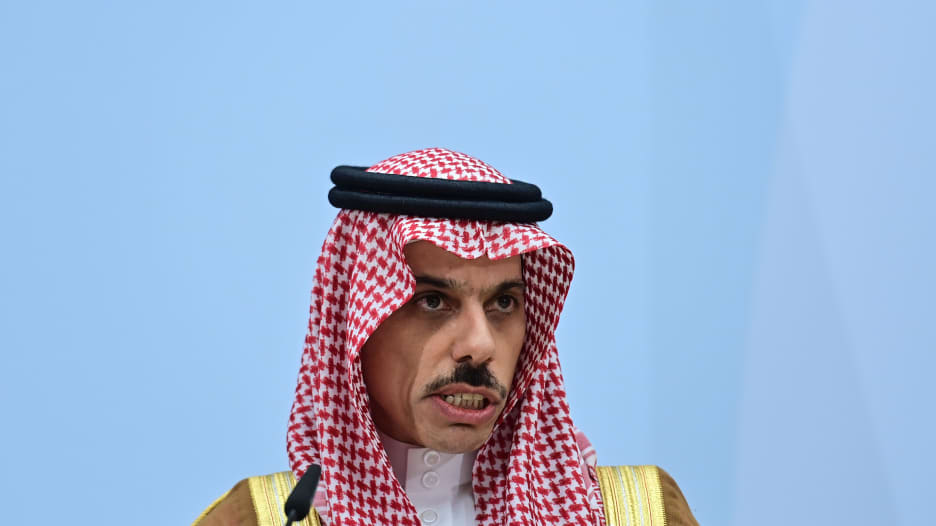 وزير خارجية السعودية يرد على سؤال لـCNN عن عدم فرض عقوبات على ولي العهد.. ماذا قال؟