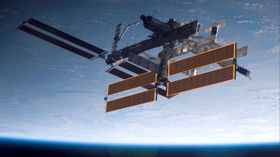 مدير وكالة ناسا: إن مغادرة روسيا لمحطة الفضاء الدولية قد تؤدي لبدء سباق فضائي