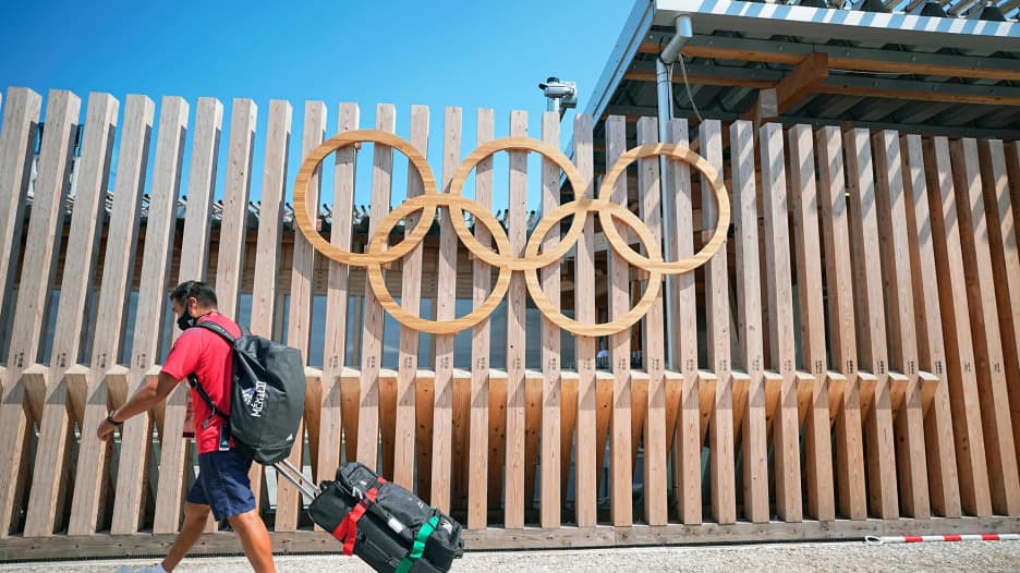 قبل أيام من بدء أولمبياد طوكيو 2020.. عدد حالات الإصابة بكورونا بين الرياضيين في القرية الأولمبية في تزايد مستمر