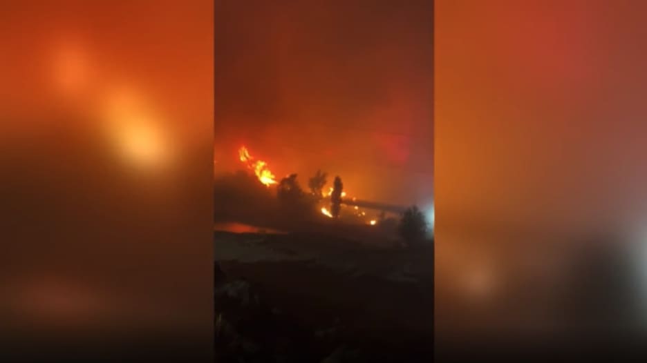 فيديو يظهر اندلاع الحرائق حول محطة حرارية تحتوي خزانات هيدروجين في تركيا