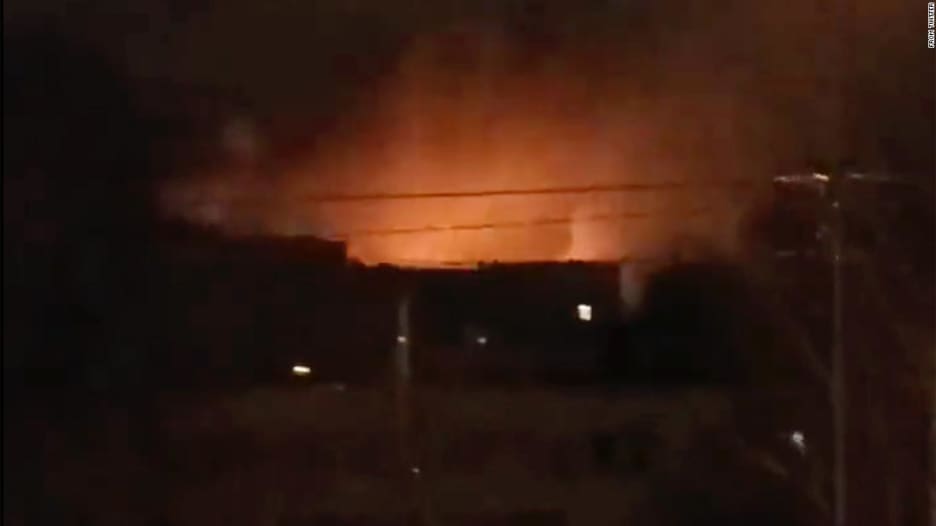 فيديو جديد يظهر لحظة انفجارات هائلة في سماء كييف