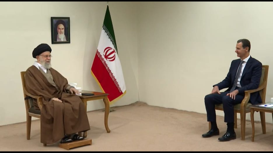 الرئيس السوري بشار الأسد يلتقي خامنئي في طهران