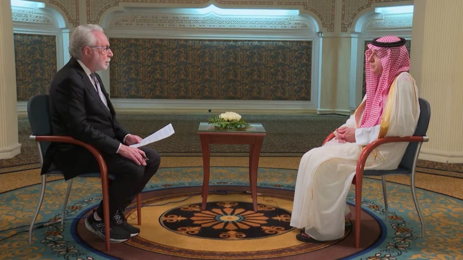 هل تنضم السعودية إلى اتفاقيات إبراهيم؟ شاهد رد الجبير على مذيع CNN