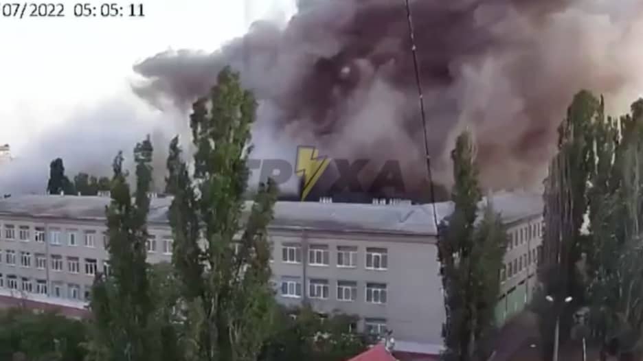 لحظات مميتة رصدتها الكاميرات.. شاهد صواريخ روسية مدمرة تمطر مدن أوكرانيا