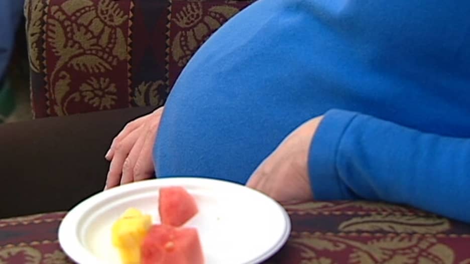 لتجنب السكري وارتفاع ضغط الدم.. يجب على المرأة الحامل مراقبة وزنها لهذه الأسباب