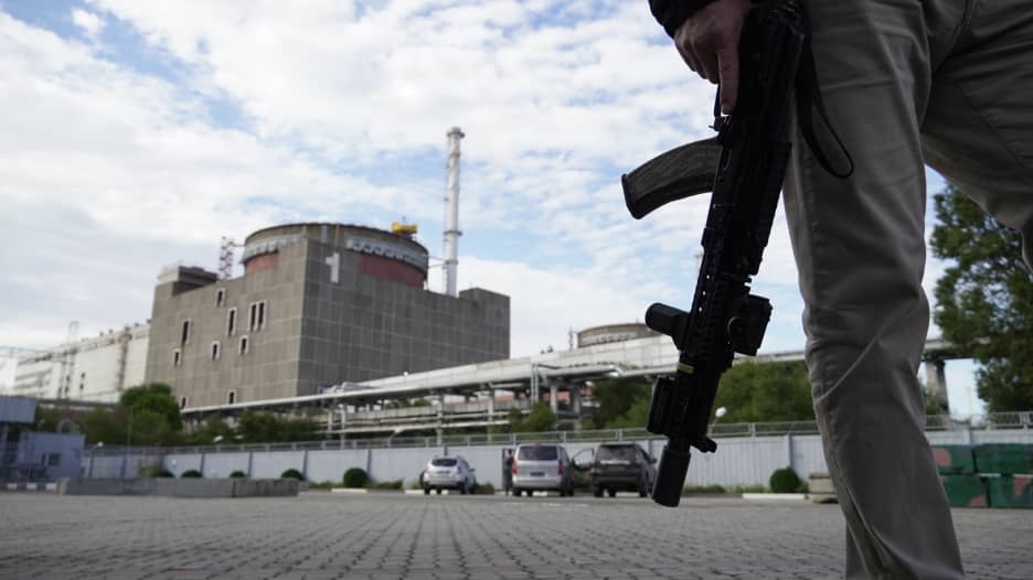"التطور الأكثر دراماتيكية".. السلطات الأوكرانية تعلن إغلاق محطة زابوريجيا النووية