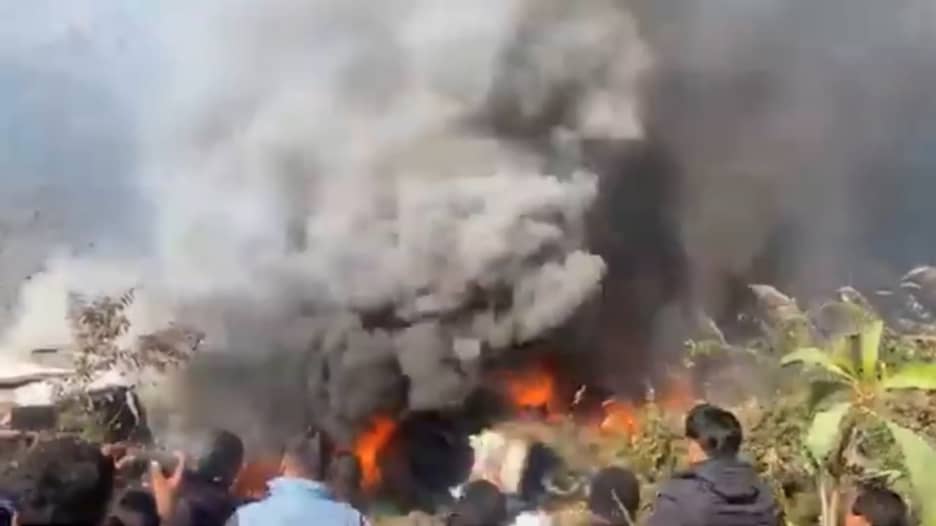 فيديو.. شاهد اللحظات الأولى بعد تحطم طائرة ركاب في نيبال