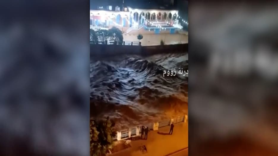 فيضانات ليبيا.. درنة "مدينة أشباح" تتناثر فيها الجثث وبلدات تُجرف بأكملها بعد هطول أمطار 8 أشهر بيوم واحد