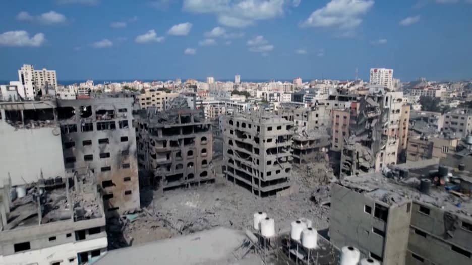 خان يونس وجباليا والكرامة وغيرهم.. شاهد الأوضاع على الأرض في غزة وسط "الحصار الكامل" من إسرائيل