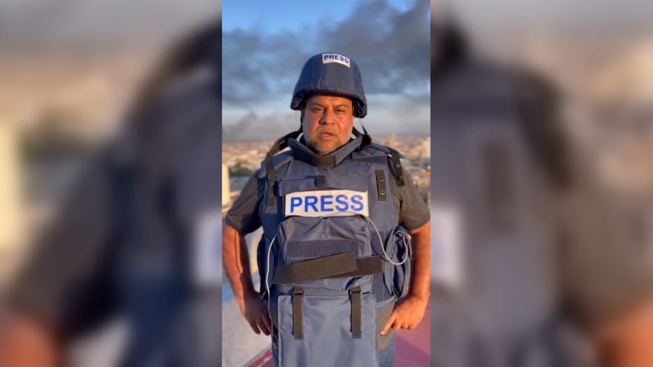 مراسل الجزيرة وائل الدحدوح يستأنف عمله في غزة غداة مقتل زوجته وابنيه