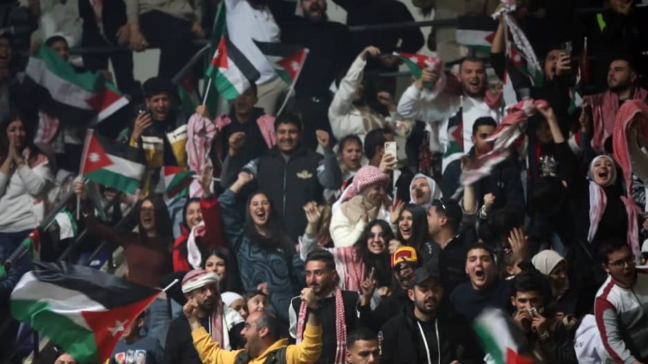 شاهد.. احتفاء أردني بمنتخب "النشامى" رغم خسارة نهائي كأس آسيا