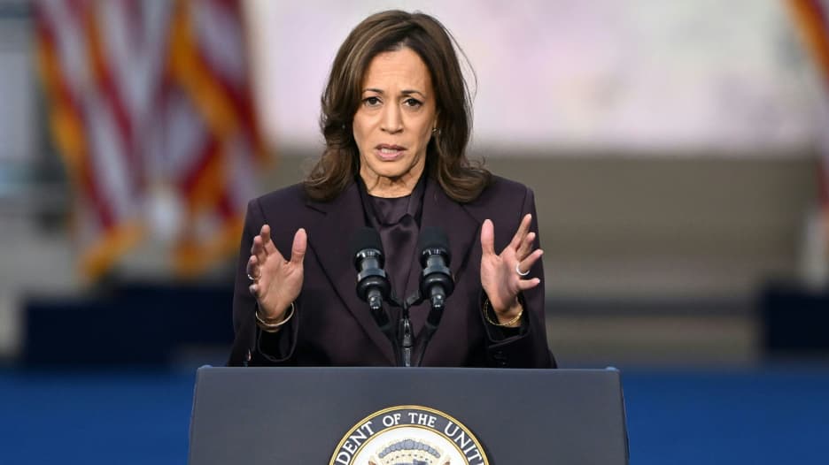"لا أتنازل عن القتال الذي أشعل هذه الحملة".. شاهد ما قالته هاريس لأنصارها بعد خسارة الانتخابات الأمريكية