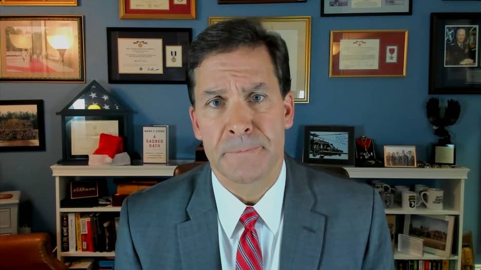 مارك إسبر يعلق لـCNN على الجولاني ومخاوف عودة داعش في سوريا.. ماذا قال؟