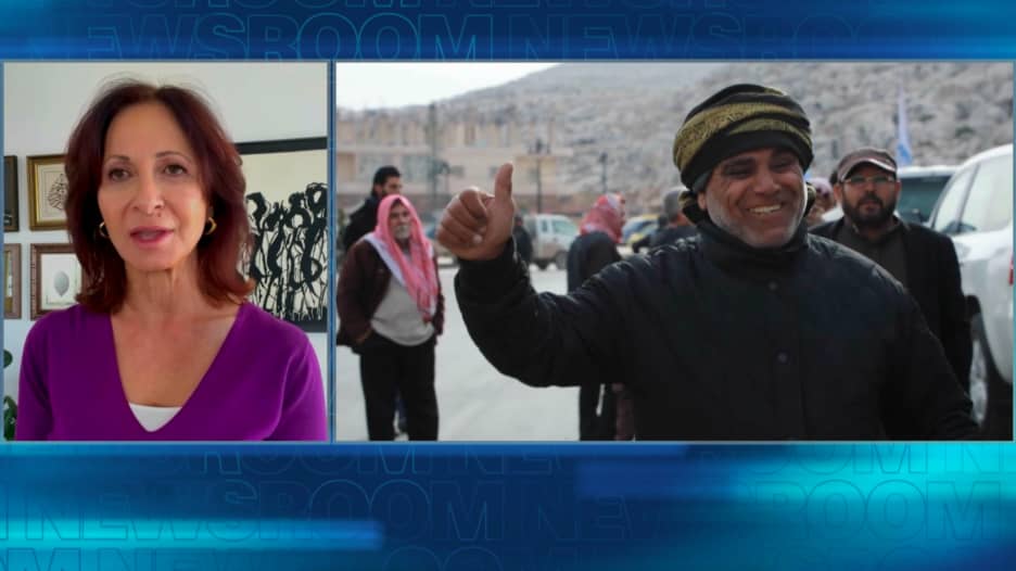 مستشارة أممية لمستضيفي اللاجئين السوريين: تحلوا بالصبر ليتمكنوا من اتخاذ قرار العودة لبلدهم