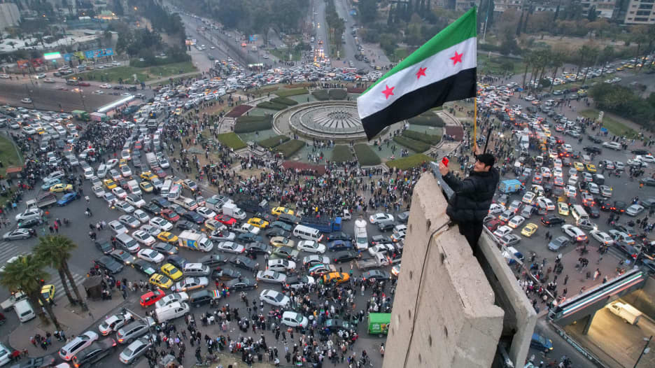في حواره مع CNN.. برهان غليون يوجه 3 رسائل للسوريين والعرب والمجتمع الدولي
