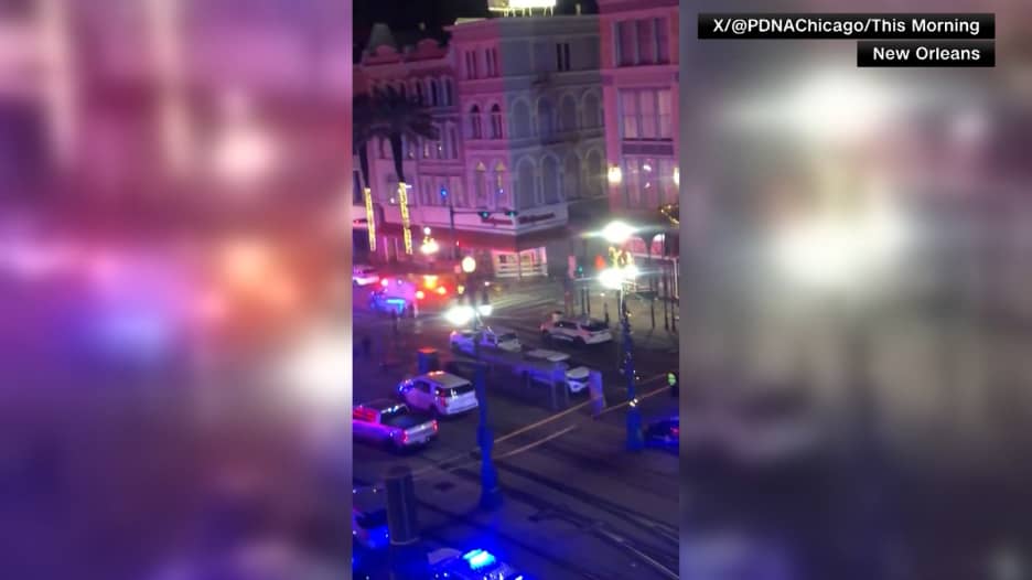 "جثة طارت نحوي".. اللحظات الأولى بعد حادثة الدهس بنيو أورليانز وتعليق شاهد عيان