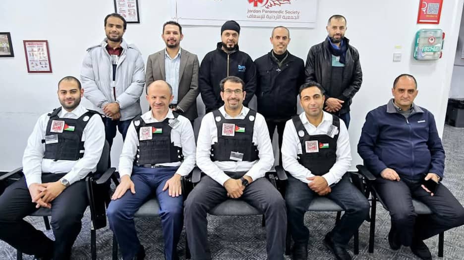 طبيب أردني متطوع يتحدث من غزة عن مآسي جراحات العظام بعد خرق الهدنة