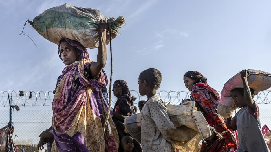 عامان من الحرب ولا نهاية في الأفق.. كيف "امتدت" الحرب الأهلية في السودان؟