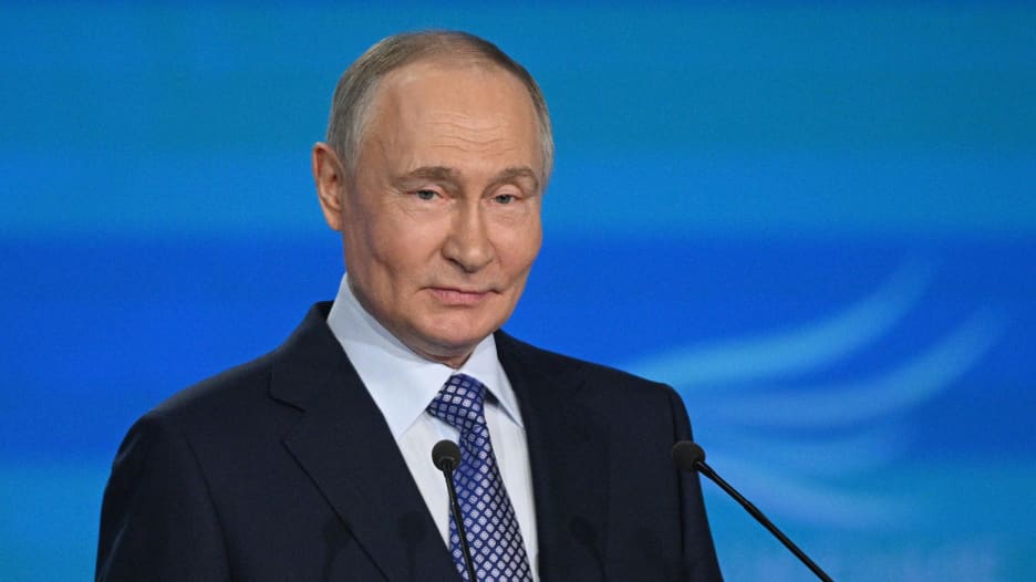 الهدنة التي أعلنها بوتين لـ3 أيام قد لا تكون بداية النهاية للحرب.. مراسل CNN يشرح السبب