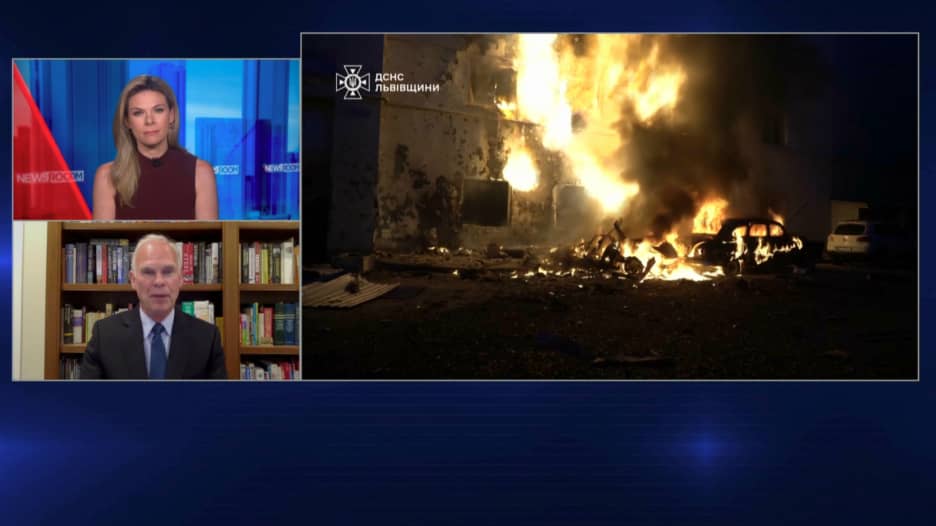 خبير يبين لـCNN ما وراء تكثيف موسكو لضرباتها في أوكرانيا ودفع كييف لعيش "رعب"